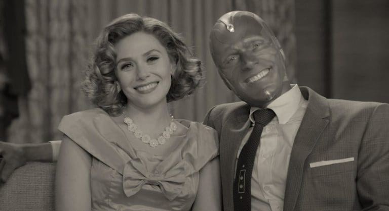 WandaVision : Deux supers héros Marvel coincés dans une Sitcom !