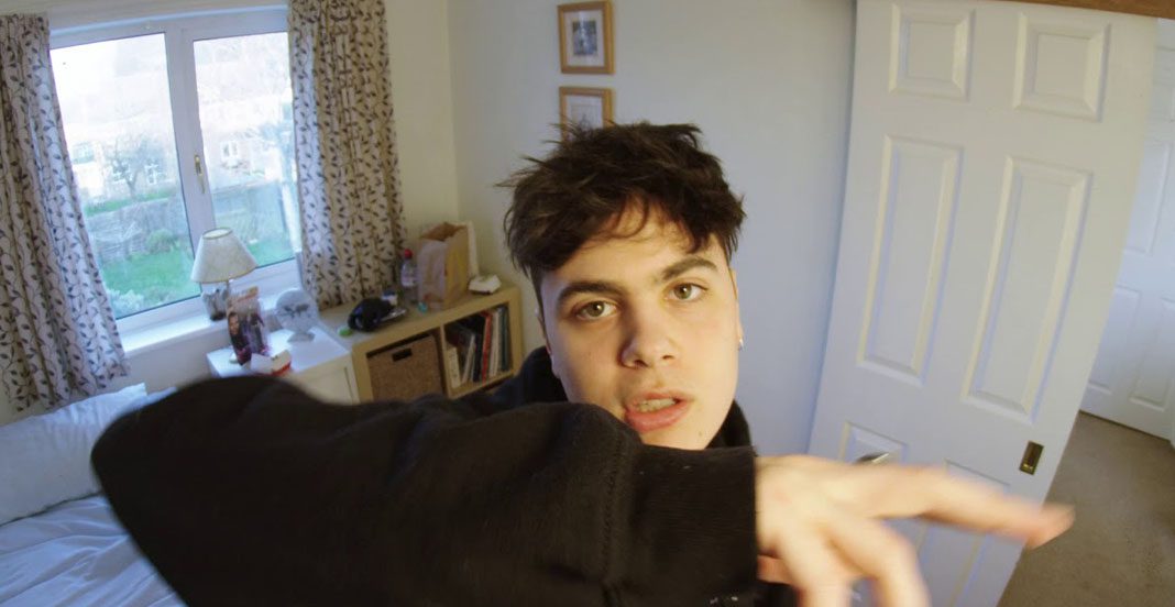 NikoB : Orelsan version British ?