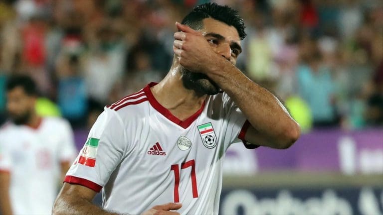 Les joueurs iraniens refusent de chanter l’hymne national !